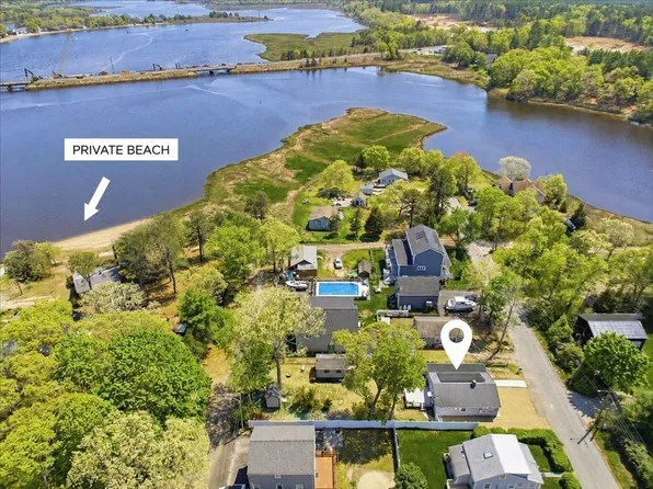 64 Rosepoint Ave, West Wareham, MA 02576