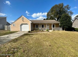 2050 Hunters Ridge Dr, Midway Park, NC 28544