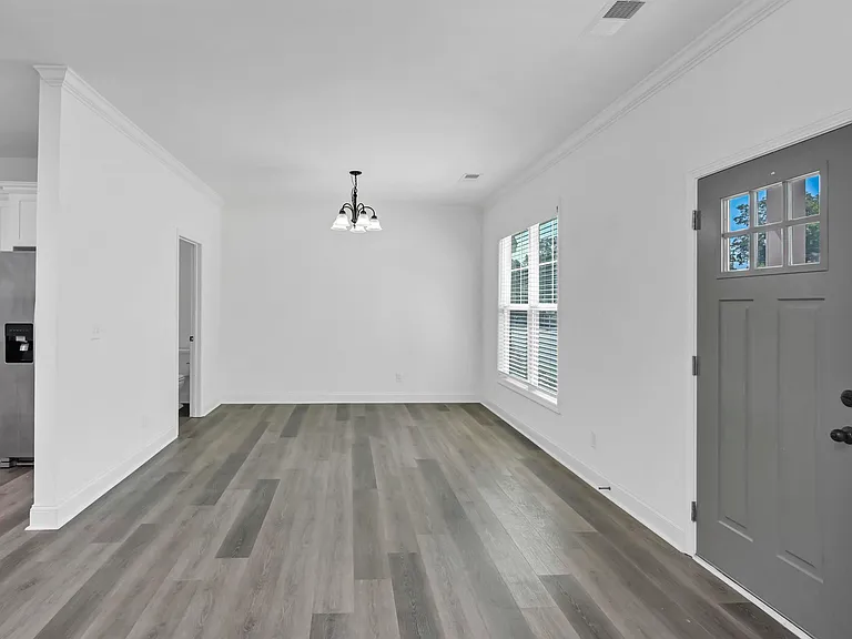 2035 Rosewood Dr #A — Photo 7