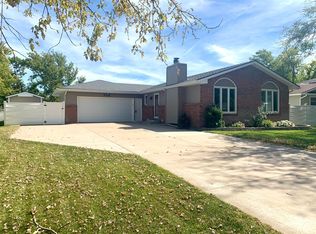 5315 Quail Creek Dr, Great Bend, KS 67530
