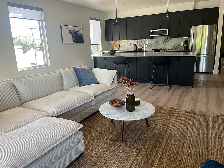 1216 Fairmount Ave #200 — Photo 3