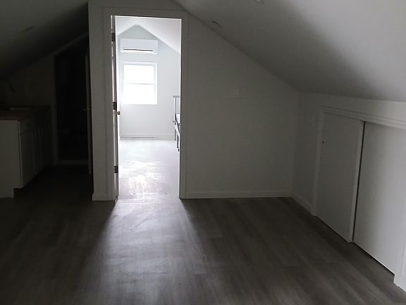 3rd image of 48 S Devoe Ave Floor 3