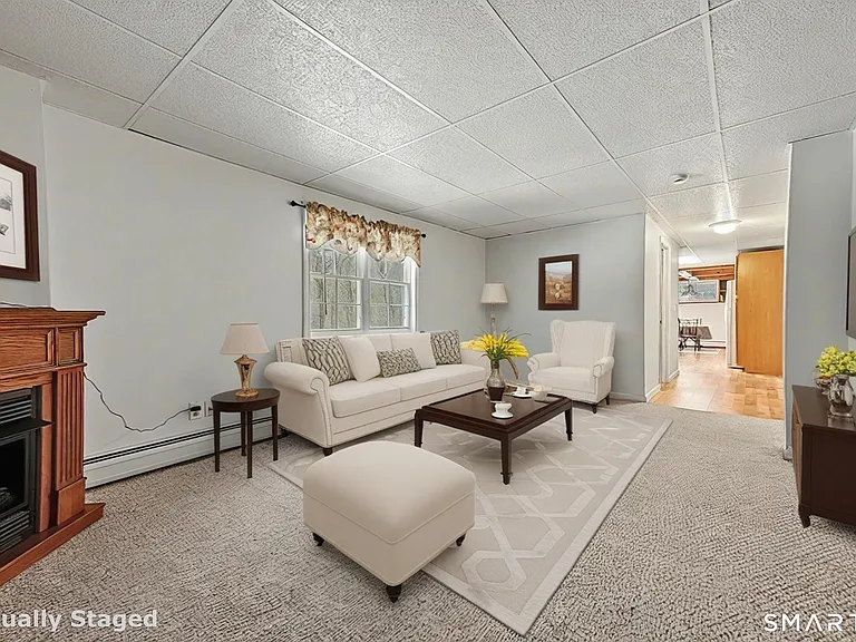 15 Indian Hill Ln #B — Photo 5