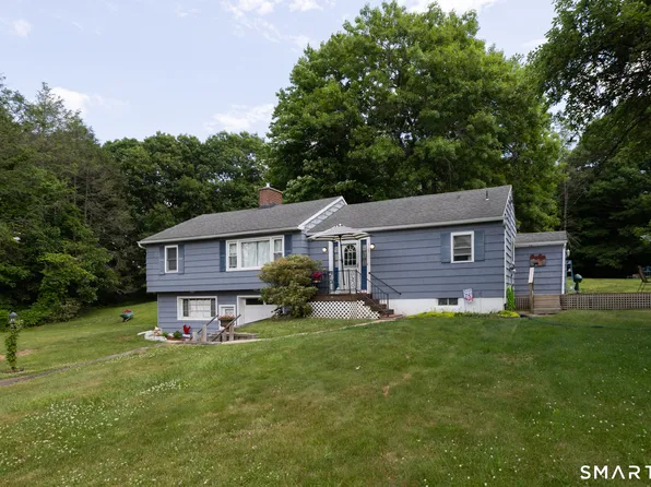 419 Horton Hill Road, Naugatuck, CT 06770