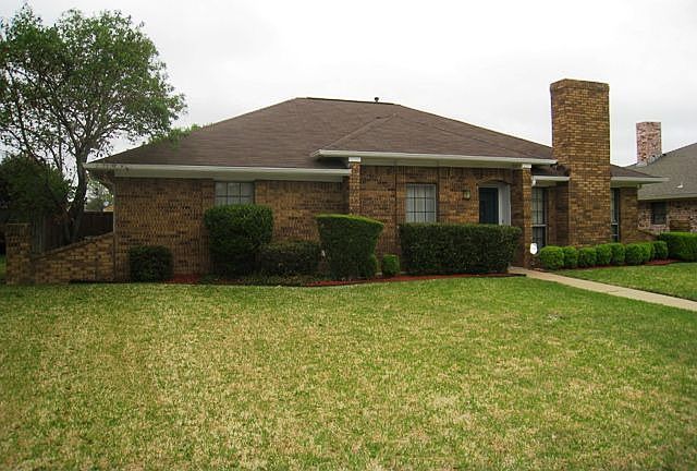 1st image of 905 Brownfield Dr