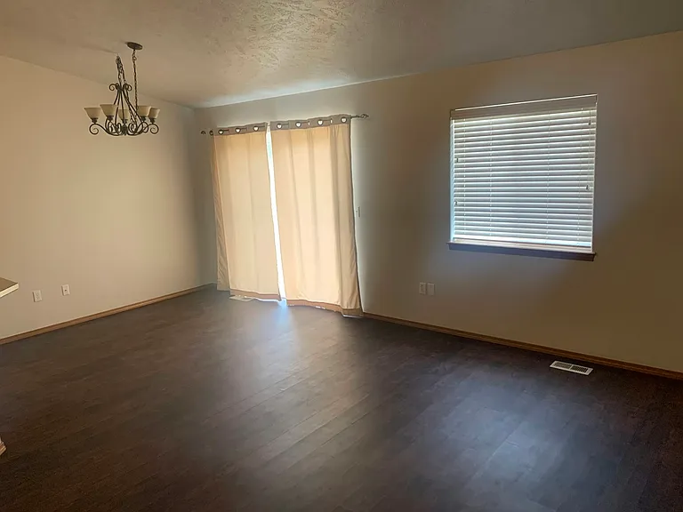 14308 E 31st Ln — Photo 38