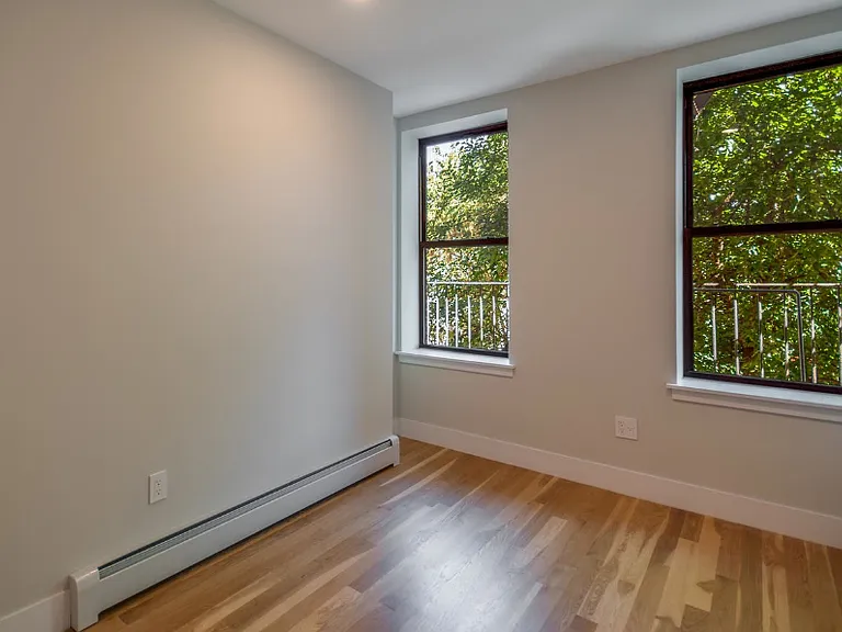 215 Ralph Ave #2R — Photo 4