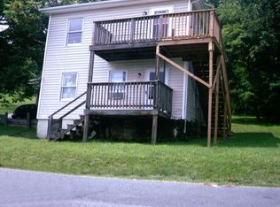 1227 Jackson St, Staunton, VA 24401