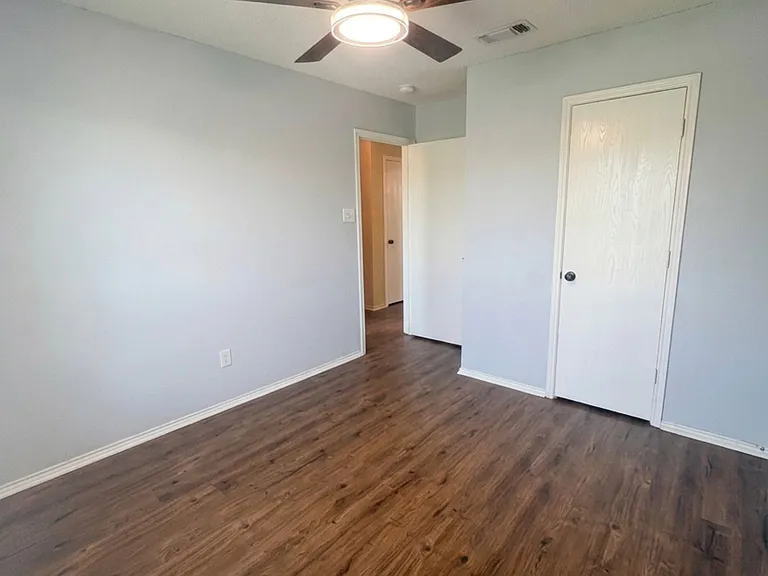 322 Dalhart Dr — Photo 26