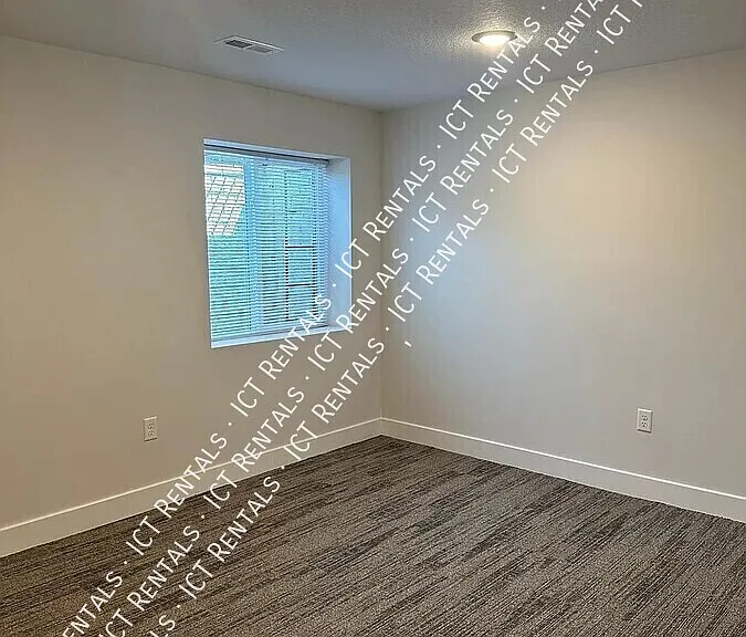 15660 E 21st St N #1 — Photo 37