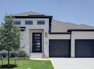 184 Spanish Oak, Castroville, TX 78009