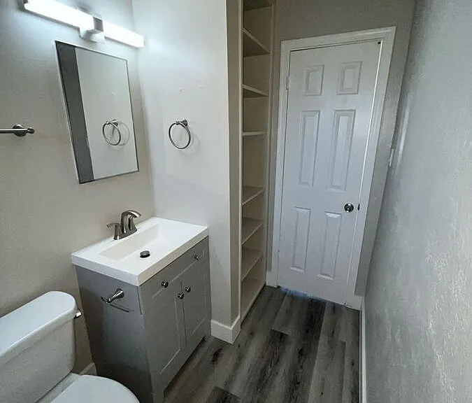 4310 N 14th St #5 — Photo 2