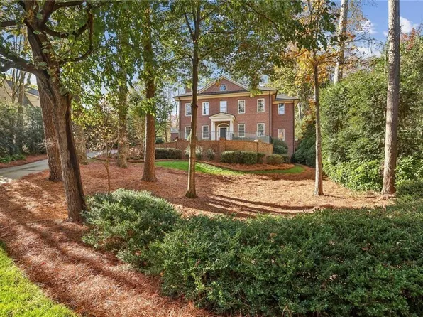 4392 Club Dr NE, Atlanta, GA 30319
