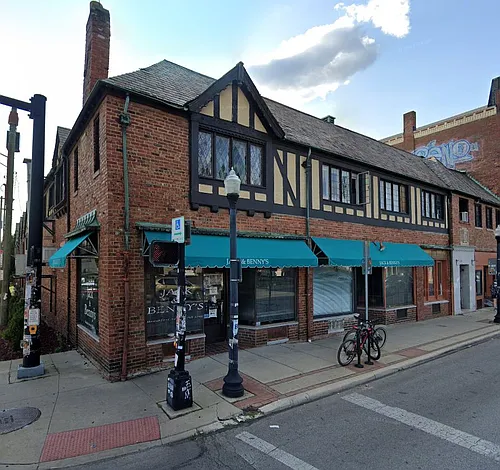 2569 N High St #D Photo 1