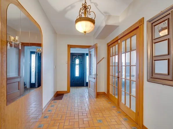 185 Centre St, Dorchester, MA 02124