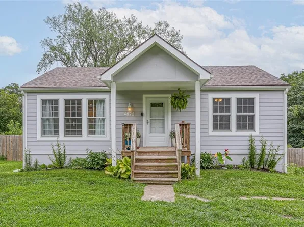 4025 NE Chaumiere Rd, Kansas City, MO 64117