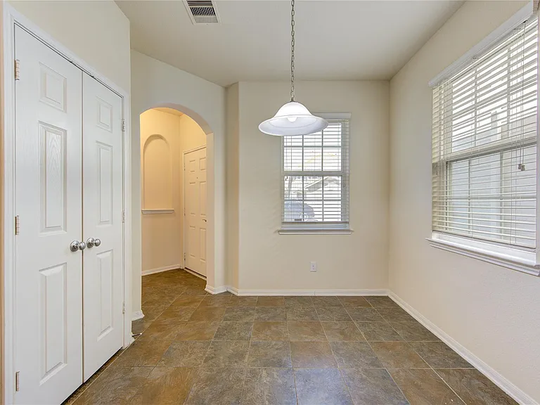 6518 Wilshire Rdg — Photo 11