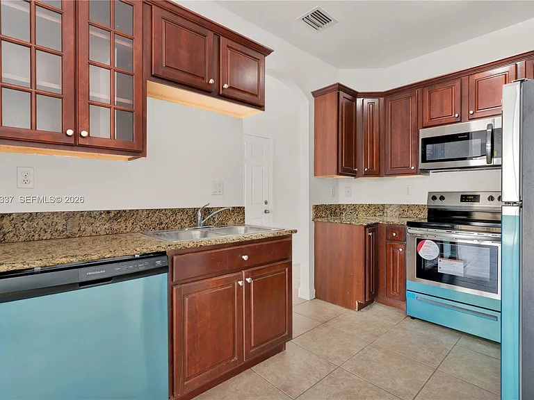 11485 SW 236th Ln #11485 — Photo 5