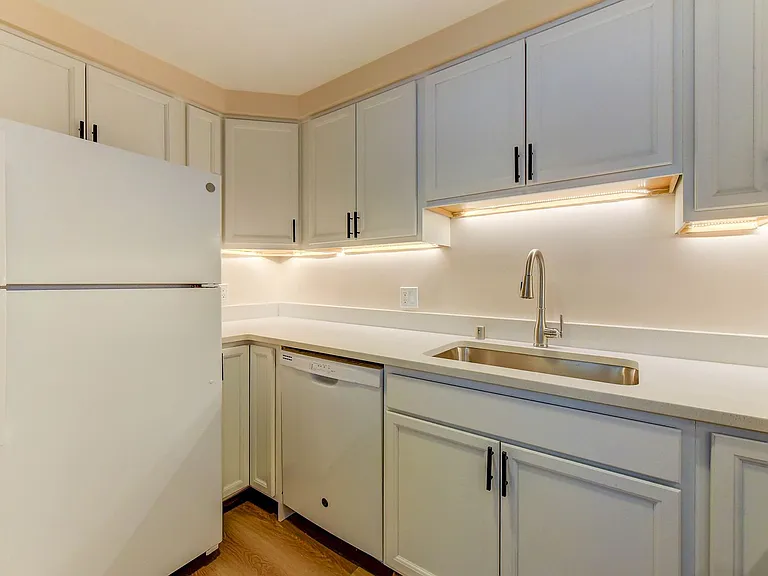 2700 4th Ave #603 — Photo 9