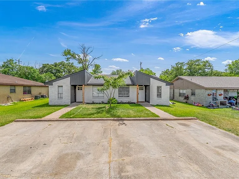 3410 Leon St #A — Photo 20