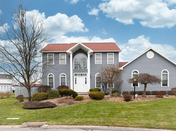 4940 Harvest Ln, Liverpool, NY 13088