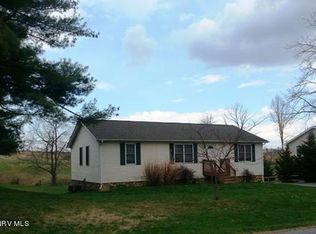 315 Walnut Dr, Christiansburg, VA 24073