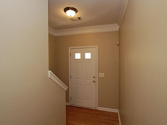 3rd image of 943 Abbey Park Way