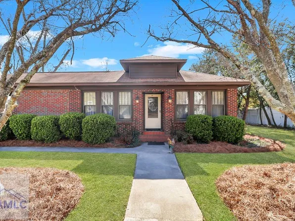 117 W Lee St, Brooklet, GA 30415