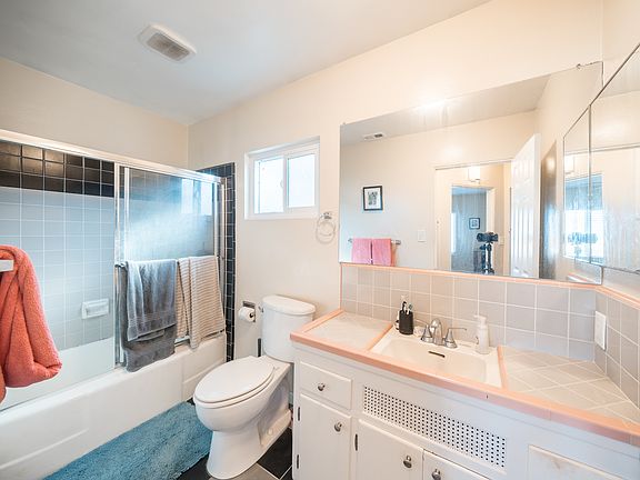 4th image of 1217 Ebers St #1