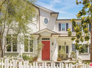 378 N Skyewiay Rd, Los Angeles, CA 90049