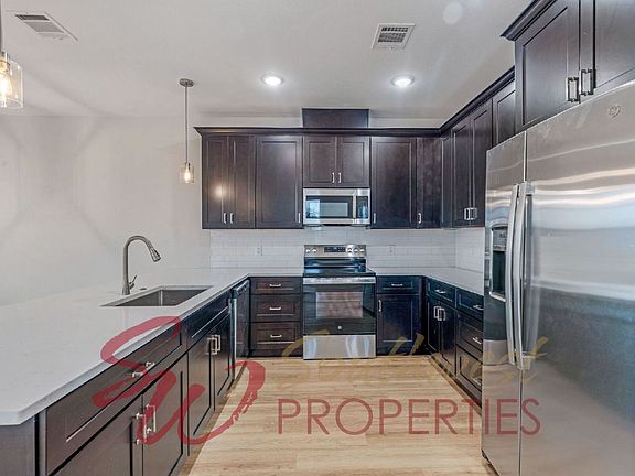 4th image of 545 Galt Dr