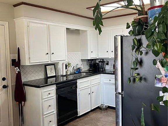 4th image of 3209 Wildrye Dr