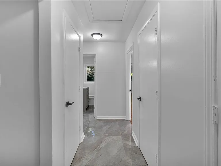 3296 Conestoga Trl SW — Photo 20