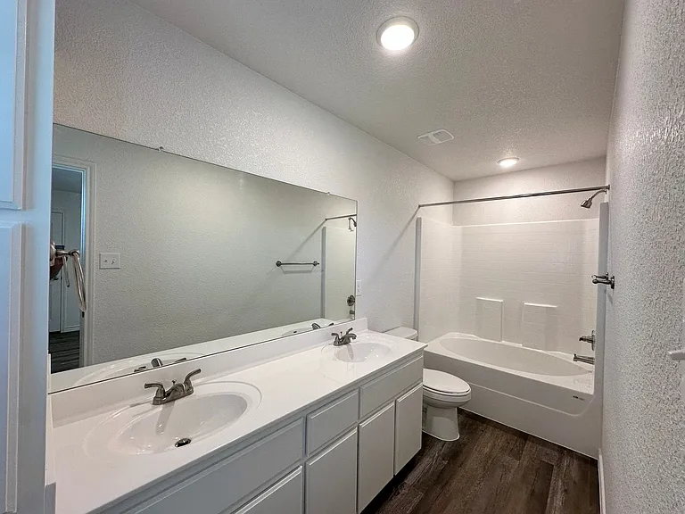 234B Dolphin Dr — Photo 25