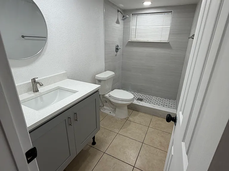 707 Michigan Ct #1 — Photo 8