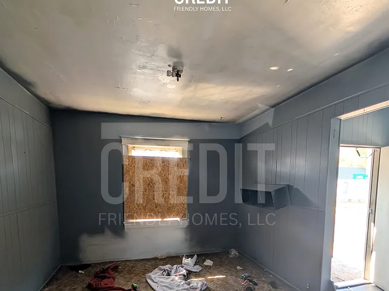 422 S Louisa St — Photo 8