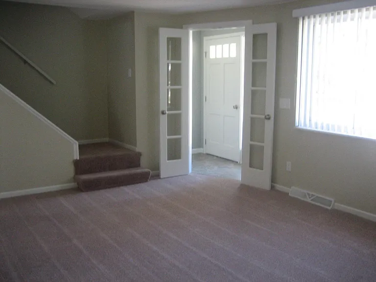 53 Patsy Ln #LEFT — Photo 2