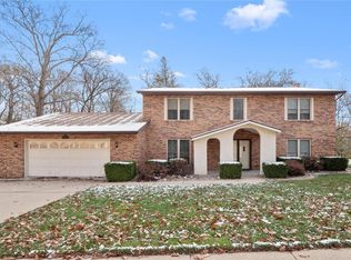 17 Shallowbrook Dr, O Fallon, IL 62269