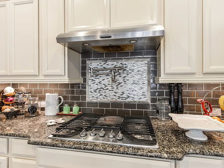 1063 Cedar Glen Dr — Photo 8