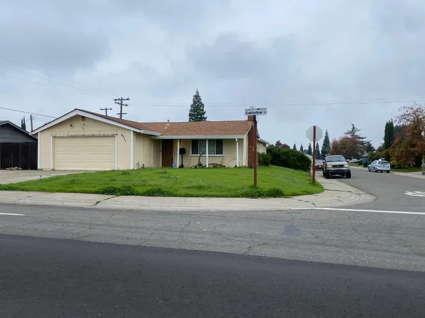 4711 Oakhollow Dr, Sacramento, CA 95842