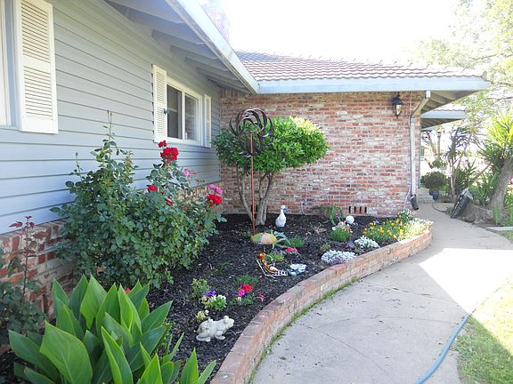 3rd image of 3855 Gregory Avenue