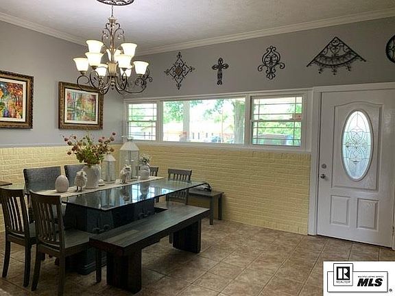 2nd image of 811 Audubon Ave