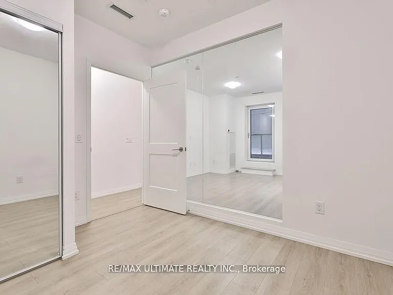 8 Widmer St #515 — Photo 10
