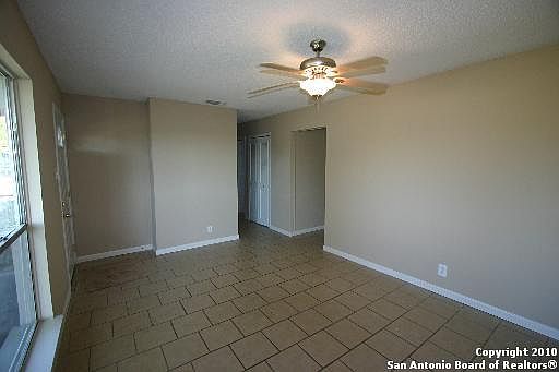 3rd image of 1542 W ANSLEY ST