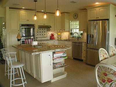 Remodeled & Open Kitchen