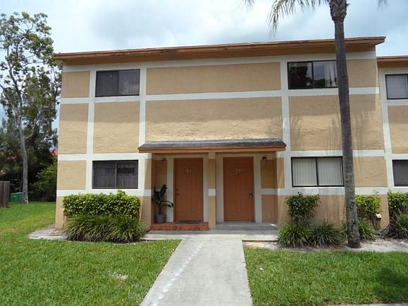 5th image of 219 Palm Circle #219