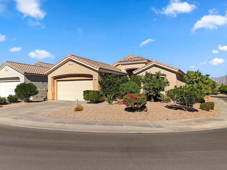 78992 Apricot Ln — Photo 1