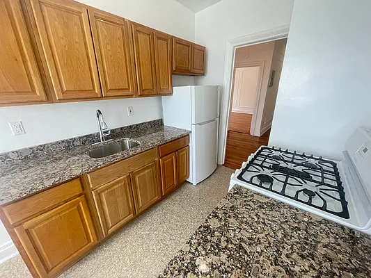 Rented by Bruma Realty LLC | media 4