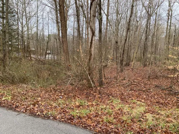 401 Circle Dr, Morehead, KY 40351