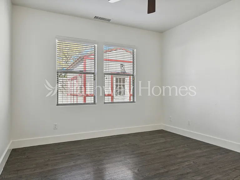 20996 W White Rock Rd — Photo 10